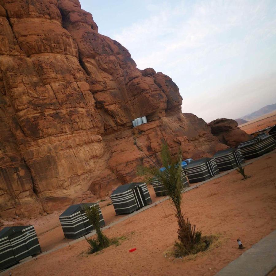 Moon Night Camp Otel Ram Vadisi Dış mekan fotoğraf